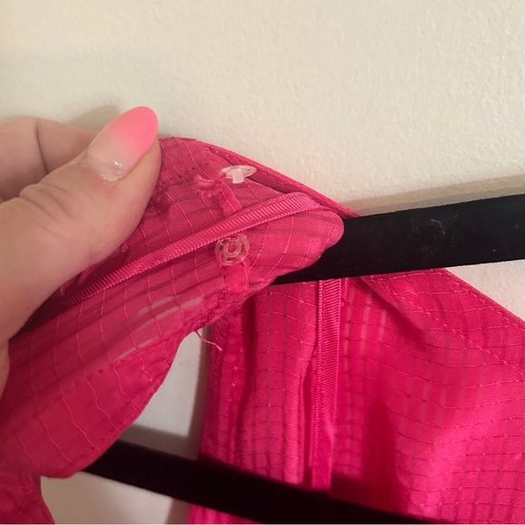 Club Monaco, pink silk dress - Picture 4 of 12